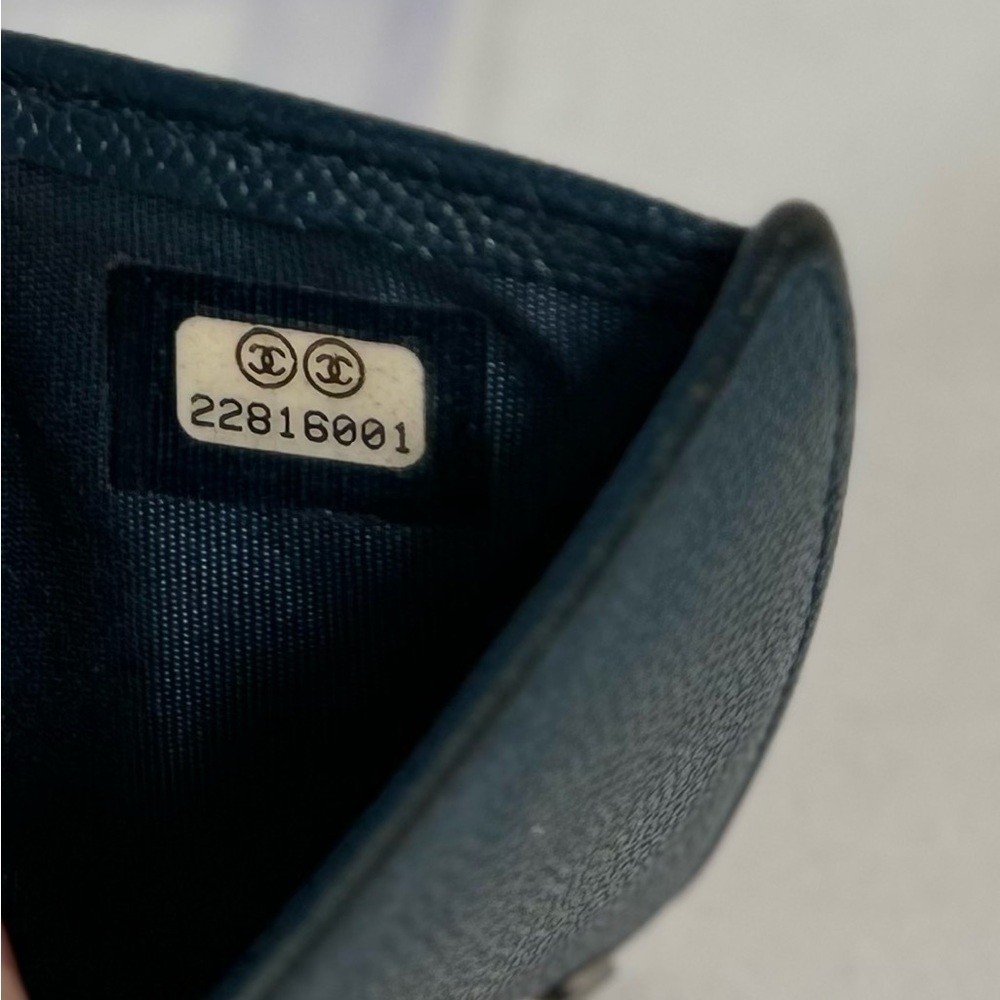 Chanel Caviar Bifold Wallet blue EUC with box - Picture 6 of 12